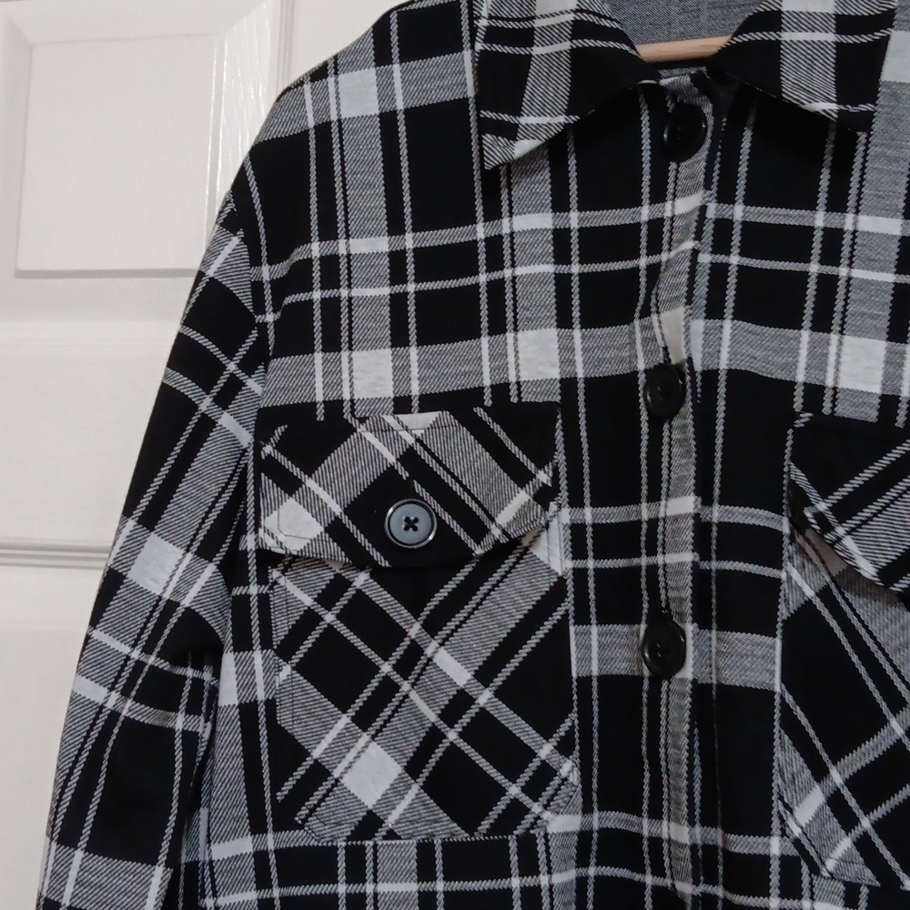 Plaid shacket - Picture 2 of 6